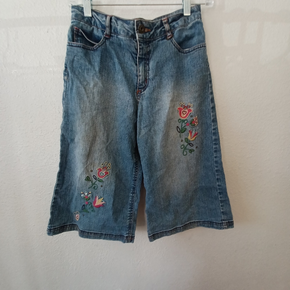 Girls capri jeans size 14 embroidered legs Floral